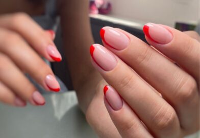 Unhas vermelha em Gel com francesinha vermelha